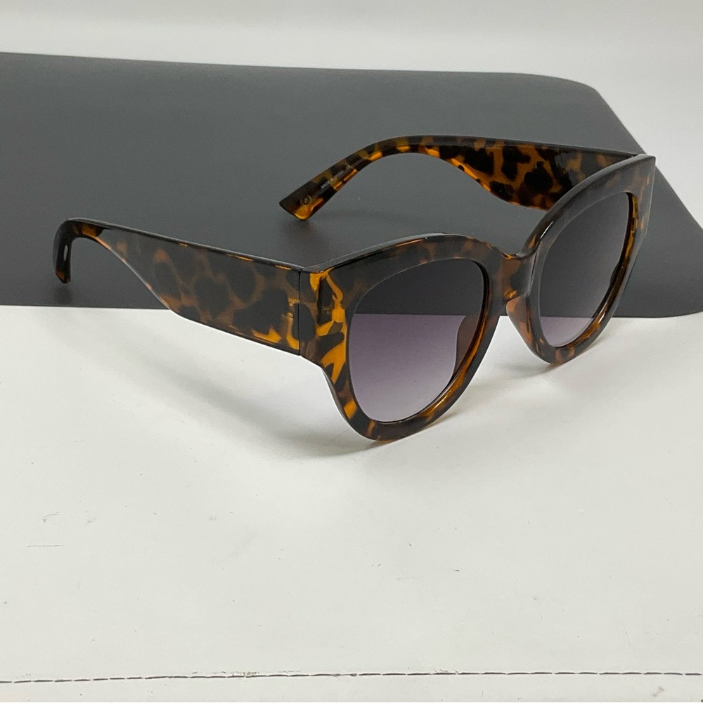 ett:twa sunglasses